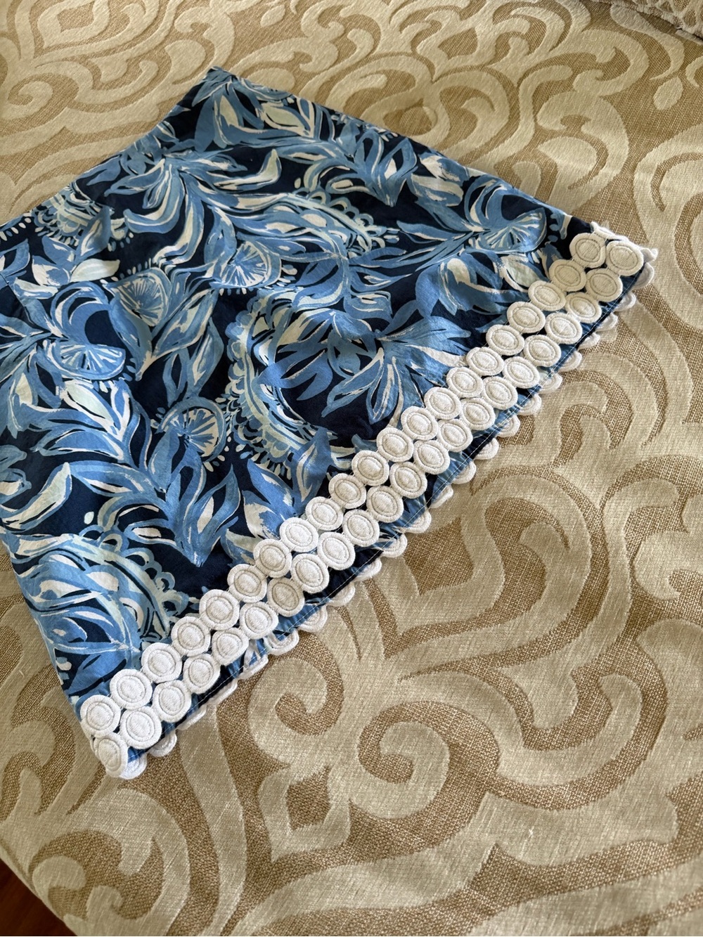 Lilly Pulitzer Size 4 Blue Tropical Floral Embroidered Trim Mini Skirt - Picture 16 of 16